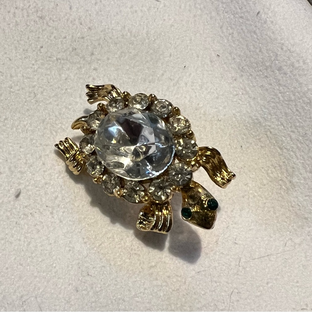 Vintage M. Jent gold tone and rhinestone turtle brooch. 1” in size. Purse charm